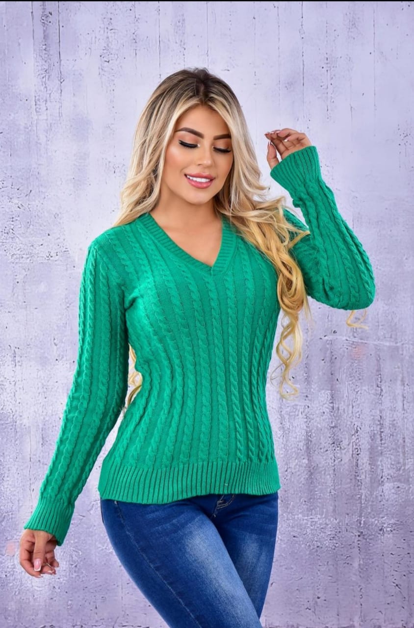 Suéter trenzas cuello en V